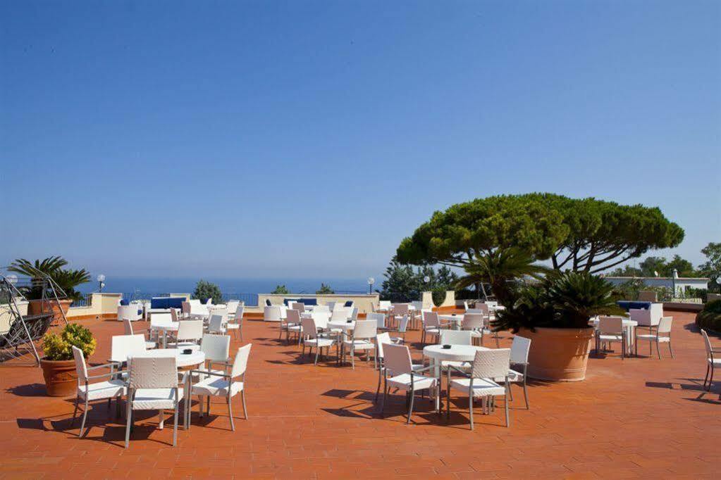 Park Hotel Terme Michelangelo Лакко-Амено Экстерьер фото